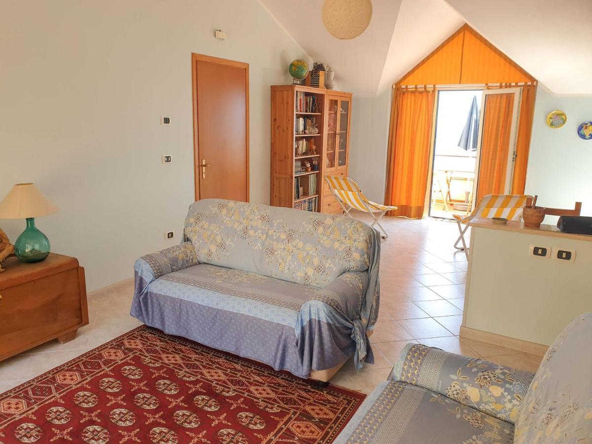 Casa Vacanze Umberto I Бова-Марина Екстер'єр фото