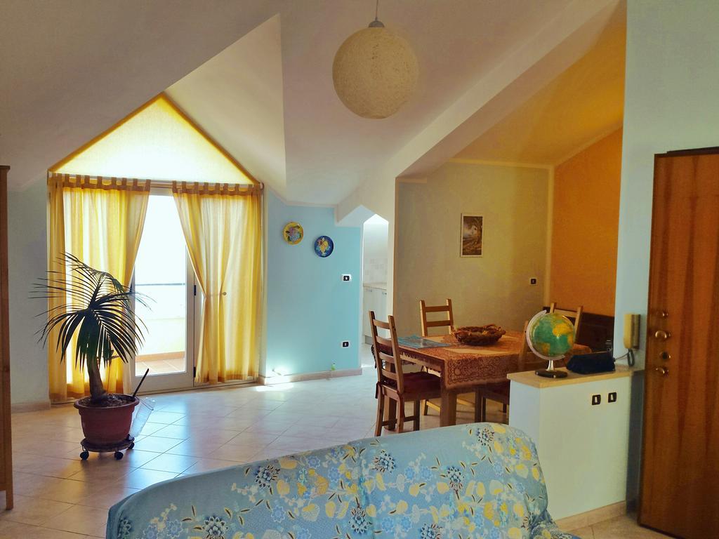 Casa Vacanze Umberto I Бова-Марина Екстер'єр фото