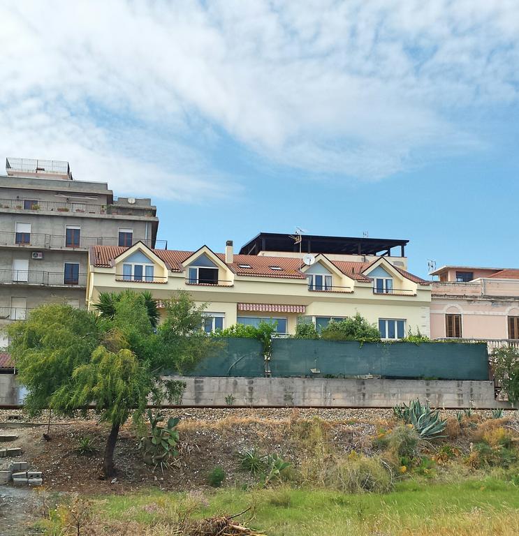 Casa Vacanze Umberto I Бова-Марина Екстер'єр фото